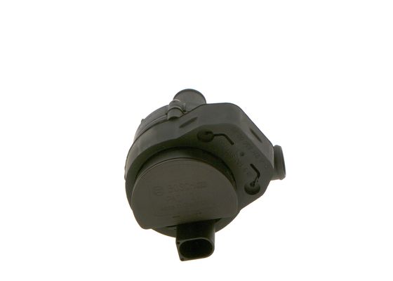 0392023044 - Coolant pump + isolator